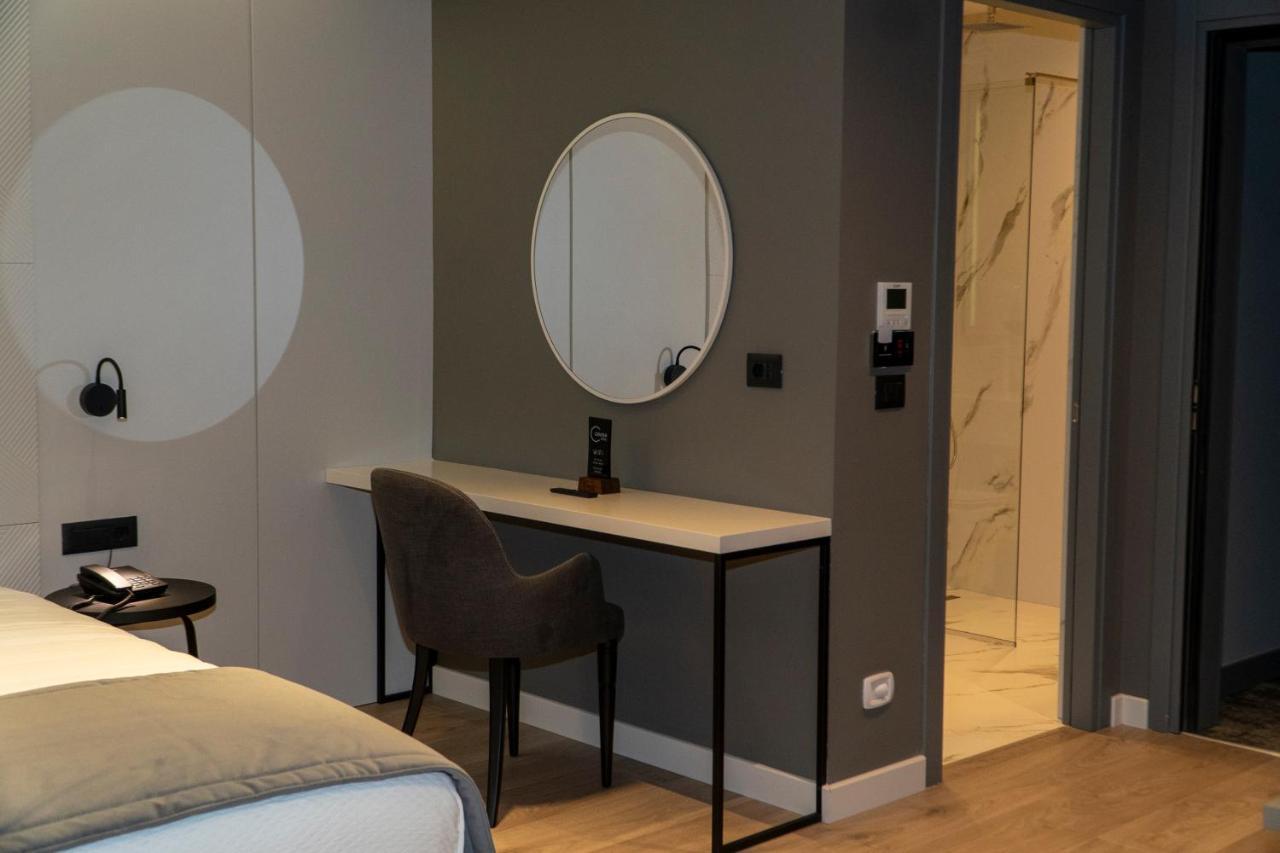 Center Hotel Sarandë Eksteriør billede